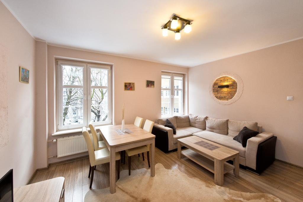 Gdanskie Apartamenty - Apartament Szeroka With 2 Rooms Bilik gambar